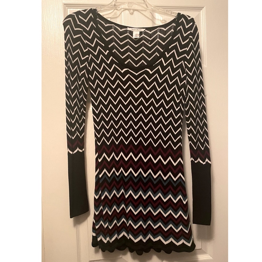 White House Black Market Light Sweater - small